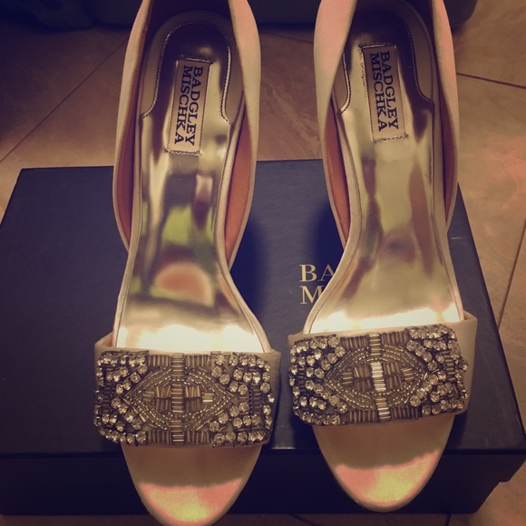 Wedding shoes - Picture 1 of 5